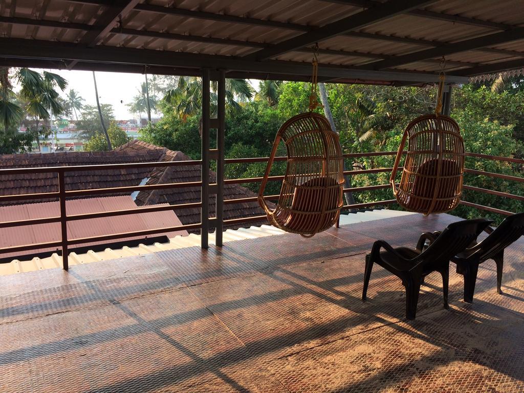 Thoms Beach Homestay Alappuzha 외부 사진