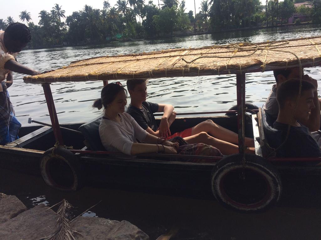 Thoms Beach Homestay Alappuzha 외부 사진