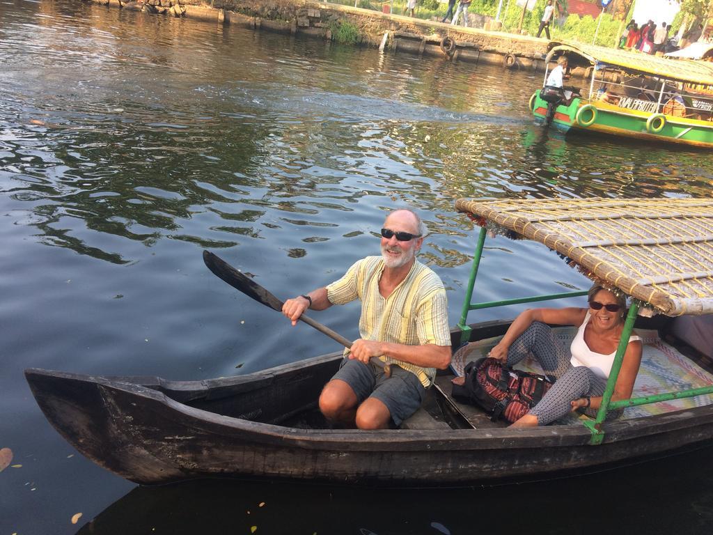 Thoms Beach Homestay Alappuzha 외부 사진